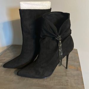 Women’s black booties sz. 11